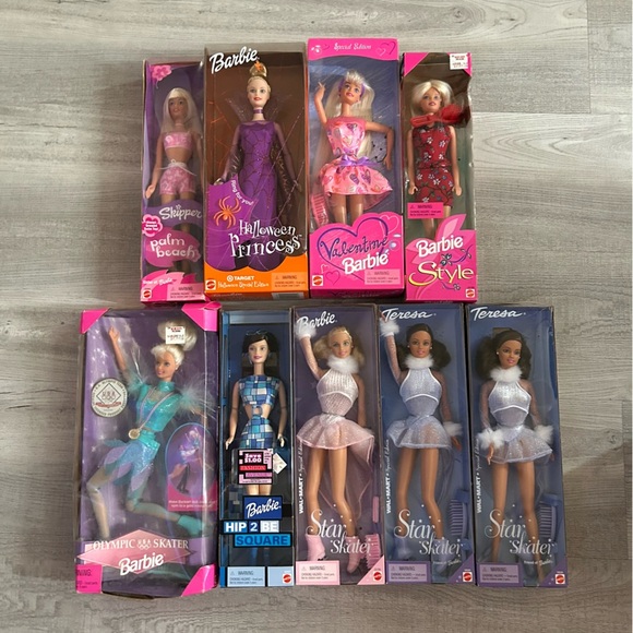 Lot Of 1990s Barbie’s Halloween New Pool Toys - Picture 1 of 8